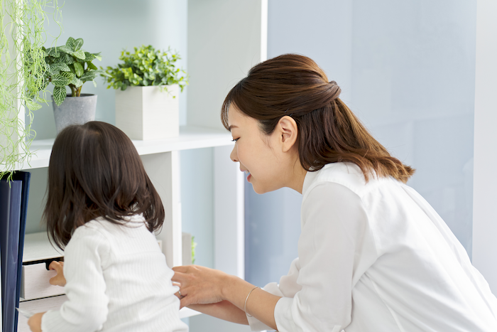 発達障害を抱える子どもの片付けの悩み｜原因と親ができる効果的なサポート法